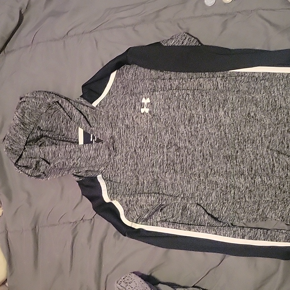 Medium Under Armour Heatgear long sleve